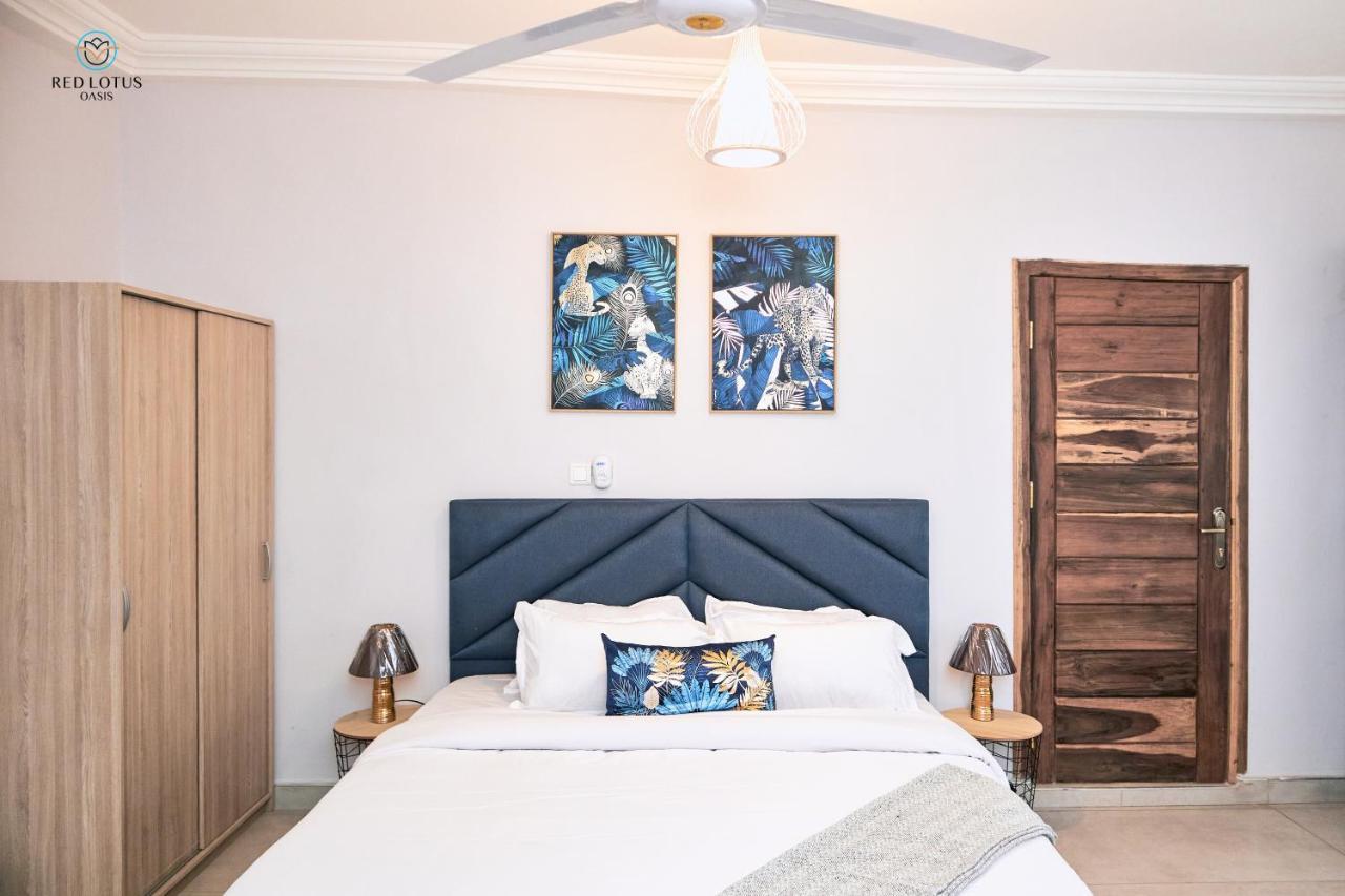 Charming Rooftop Apartments- Strong Wi-Fi & 40Percent Long-Stay Disc- Red Lotus Oasis Akkra Exterior foto