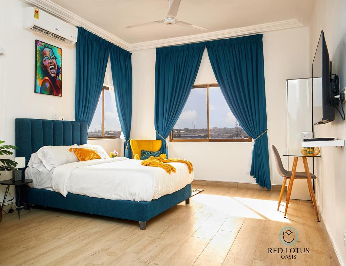 Charming Rooftop Apartments- Strong Wi-Fi & 40Percent Long-Stay Disc- Red Lotus Oasis Akkra Exterior foto