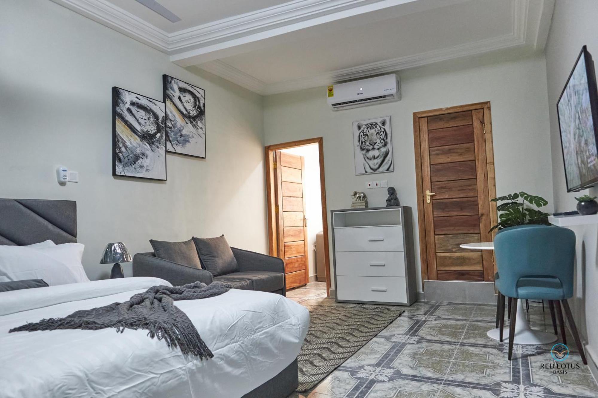 Charming Rooftop Apartments- Strong Wi-Fi & 40Percent Long-Stay Disc- Red Lotus Oasis Akkra Exterior foto