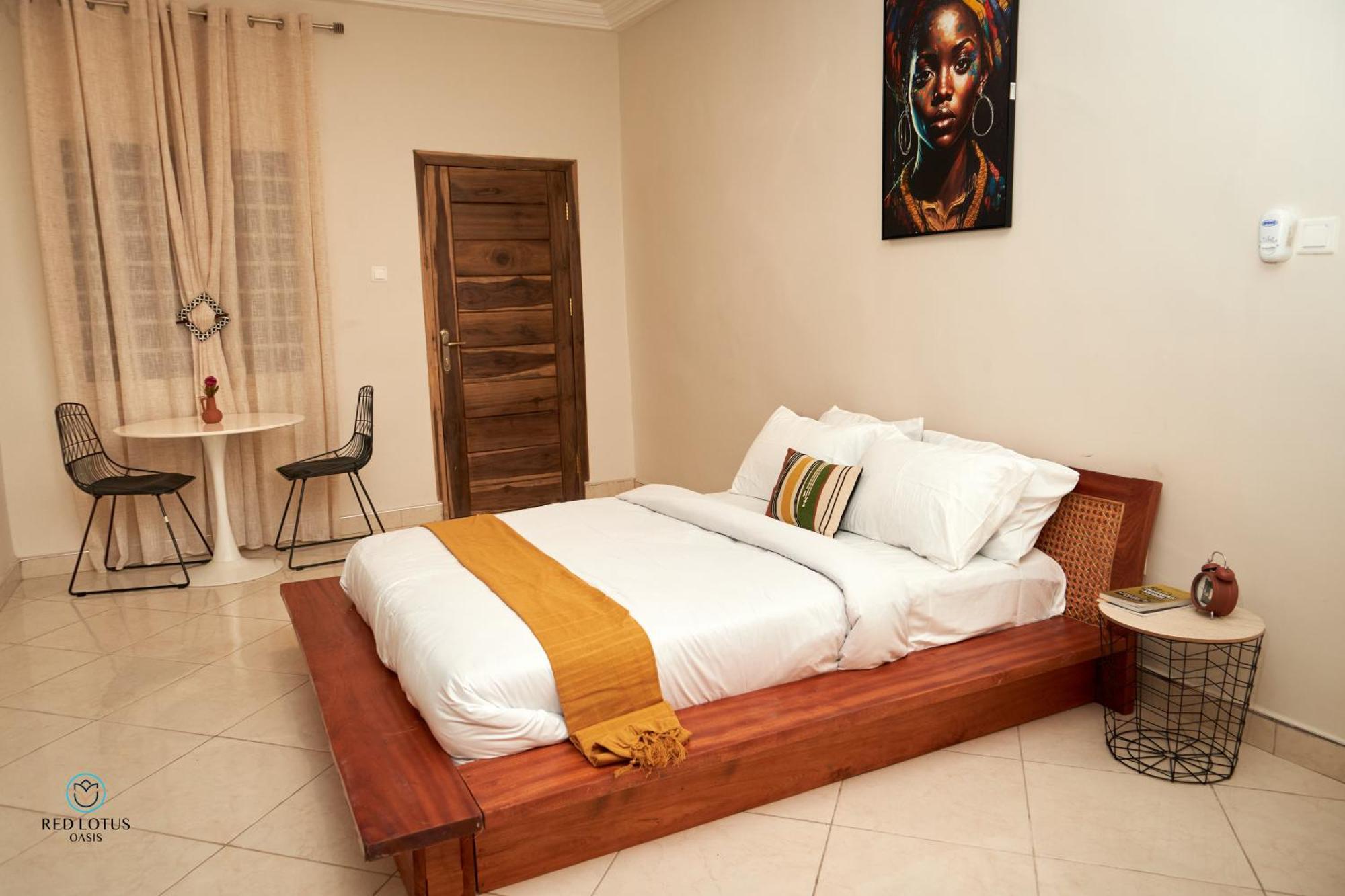 Charming Rooftop Apartments- Strong Wi-Fi & 40Percent Long-Stay Disc- Red Lotus Oasis Akkra Exterior foto