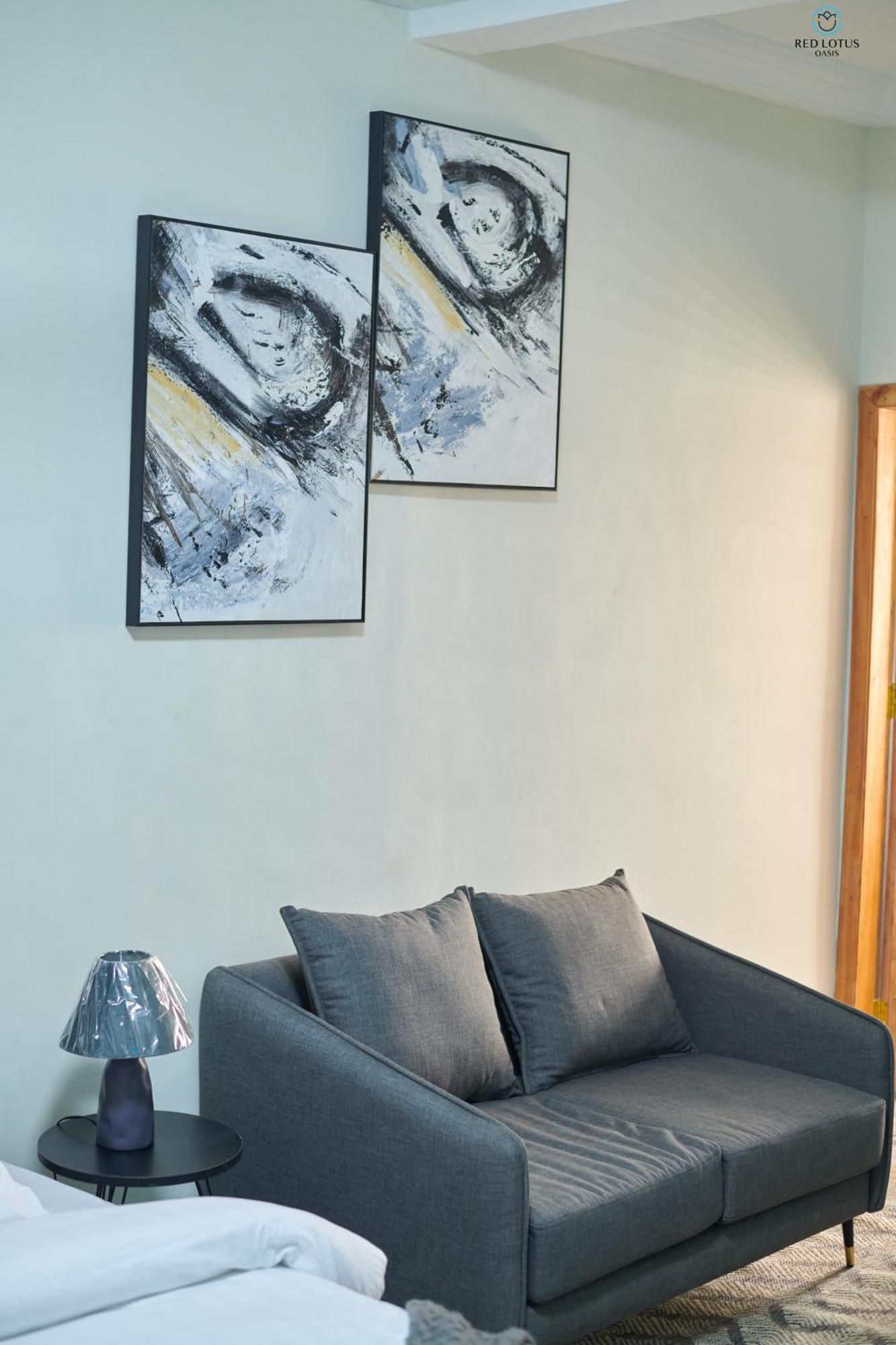 Charming Rooftop Apartments- Strong Wi-Fi & 40Percent Long-Stay Disc- Red Lotus Oasis Akkra Exterior foto